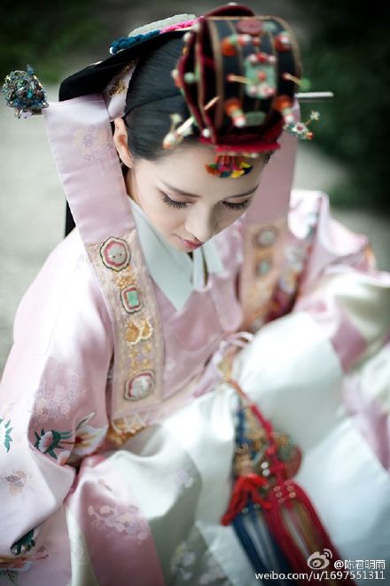 @陈君明雨 #韩服# 新娘婚服 很清新 modern hanbok