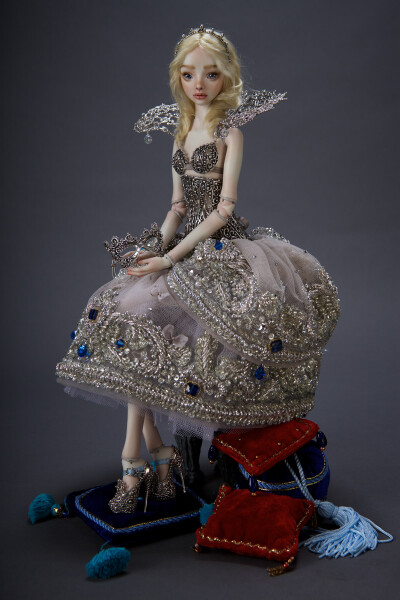 Enchanted Doll -- Cinderella-2