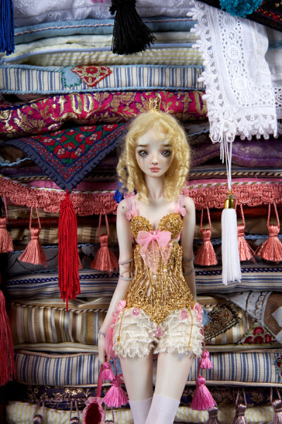 Enchanted Doll -- Princesspea