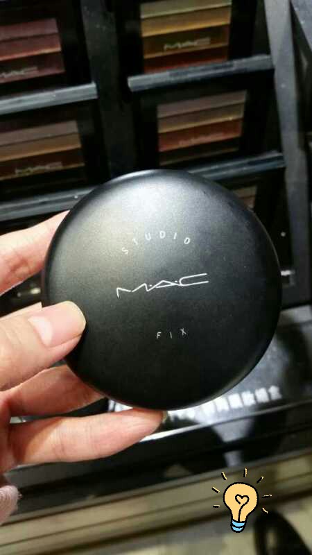 #好货推荐 #美妆 #港代 #MAC studio fix控油 干湿两用粉饼300港币，9折代哦