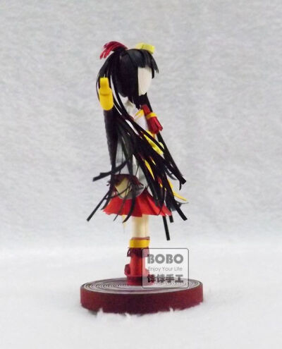 立体衍纸人物，单个的细节图，无论哪个角度看都喜欢啊~~~~ 店里有售：http://shop34818211.taobao.com/