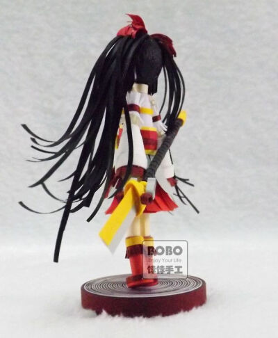 立体衍纸人物，单个的细节图，无论哪个角度看都喜欢啊~~~~ 店里有售：http://shop34818211.taobao.com/