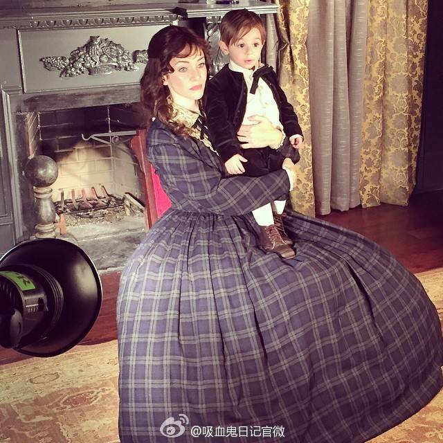 吸血鬼日记第六季#Mama Salvatore &amp;amp; Baby Damon~