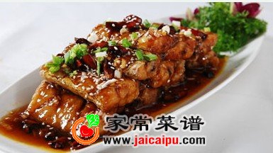 红烧带鱼 http://www.jiacaipu.com/jiachang/hsdy/