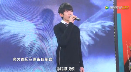 @TFBOYS-王源 薄荷音演唱《#专属天使# 》@腾讯视频 独家首发！[话筒]L独家首发！王源温暖演唱《专属天使》 小王子在人间要藏好翅膀 “没有谁能取代你在我心上，拥有一个专属天使，我哪里还需要别的愿望。”少年站在那里沉静地唱着歌，就仿佛有一双羽翼从他背后延展开来，发出耀眼的光芒[阳光]拥有一个源源这样的天使，你还需要别的愿望吗？[心]