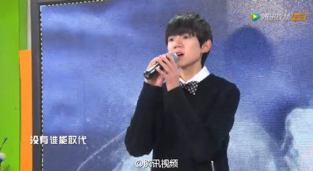 @TFBOYS-王源 薄荷音演唱《#专属天使# 》@腾讯视频 独家首发！[话筒]L独家首发！王源温暖演唱《专属天使》 小王子在人间要藏好翅膀 “没有谁能取代你在我心上，拥有一个专属天使，我哪里还需要别的愿望。”少年站在那里沉静地唱着歌，就仿佛有一双羽翼从他背后延展开来，发出耀眼的光芒[阳光]拥有一个源源这样的天使，你还需要别的愿望吗？[心]