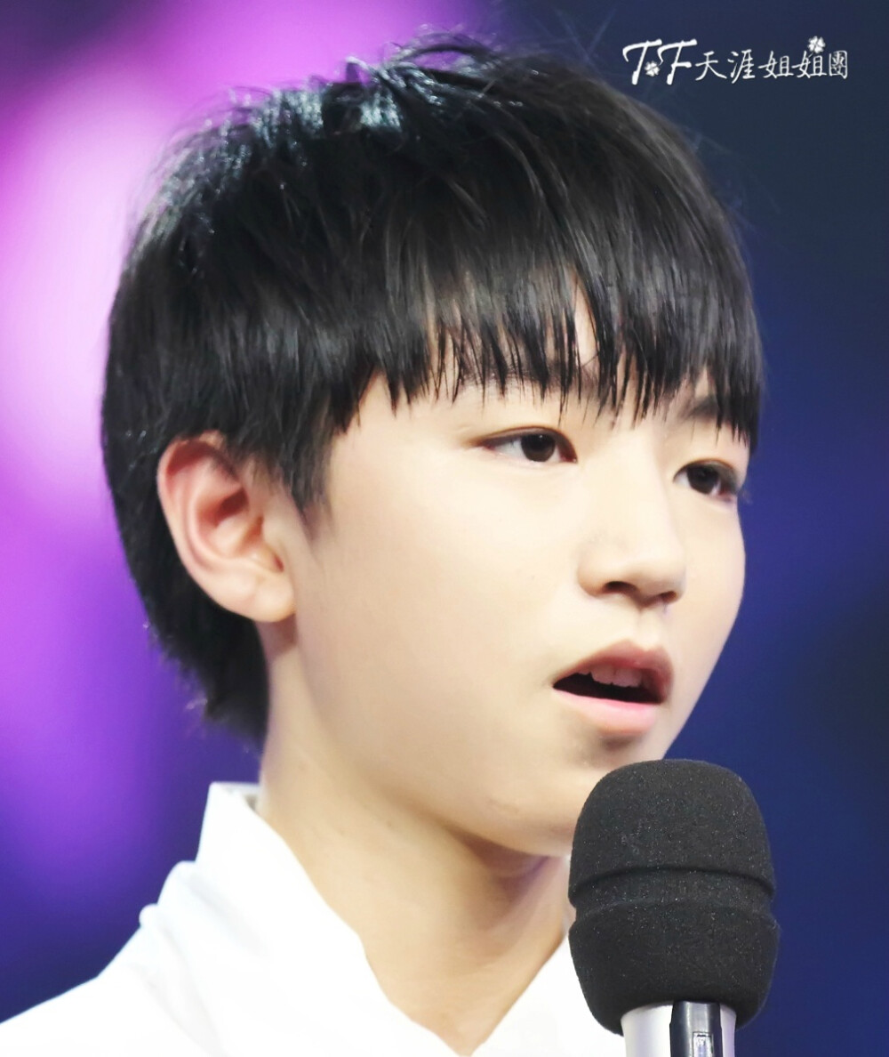 #王俊凯# #TFBOYS王俊凯# #TFBOYS# 20140520快本录制 cr logo