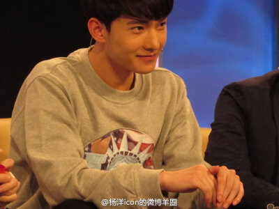 20150317 杨洋鲁豫有约录制 cr Logo