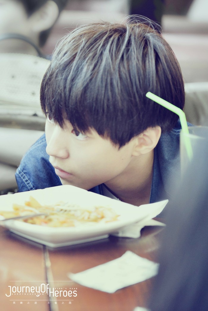 #王俊凯# #TFBOYS王俊凯# #TFBOYS# 20140717广州至北京 cr logo