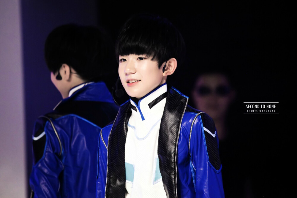 TFBOYS王源 140805 《热力赛车》发布会 cr:SecondToNone