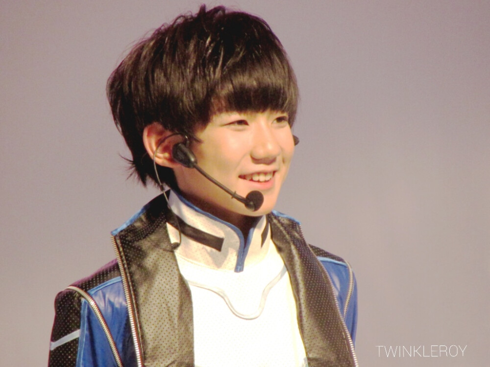 TFBOYS王源 140805 《热力赛车》发布会 cr:TwinkleRoy