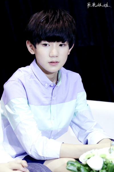 TFBOYS王源 140805 《热力赛车》发布会 cr:Your软软姐姐