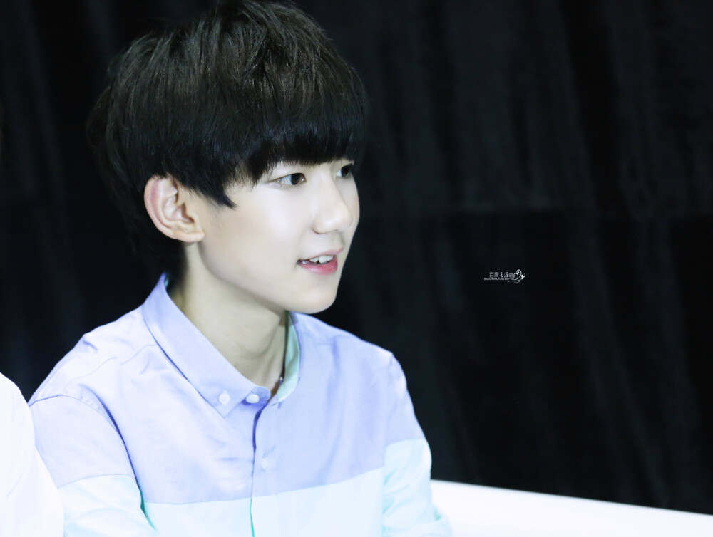 TFBOYS王源 140805 《热力赛车》发布会 cr:王源后援会官博