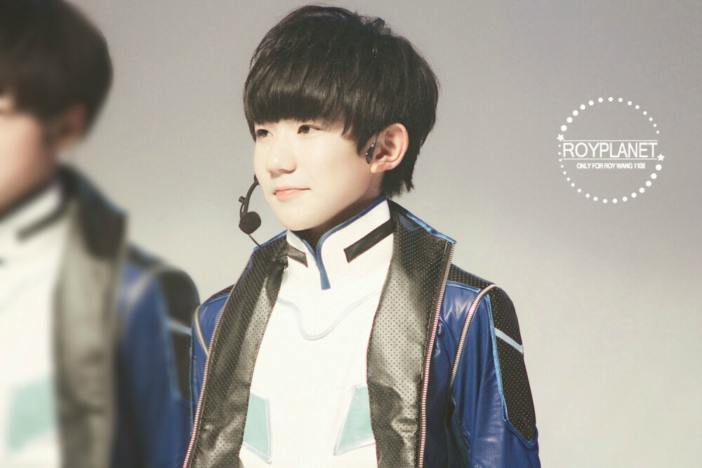 TFBOYS王源 140805 《热力赛车》发布会 cr:星源站