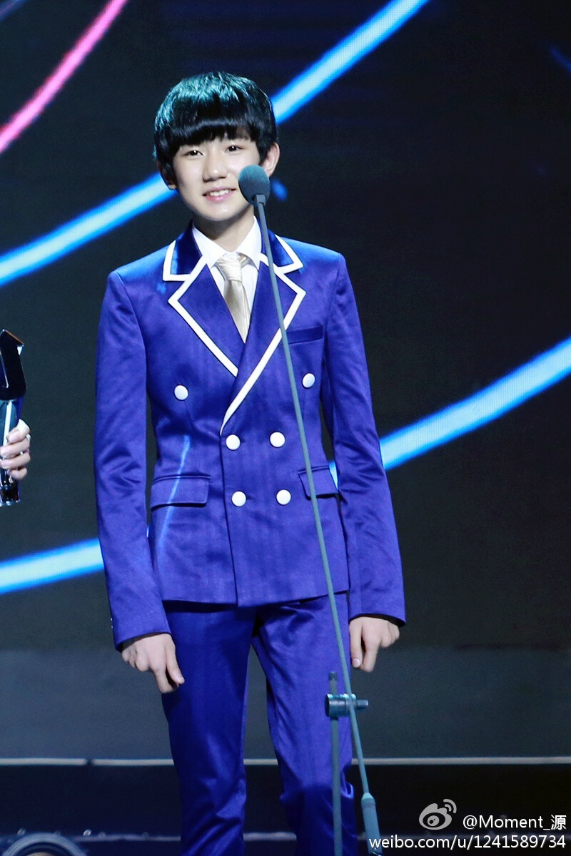 TFBOYS王源 140415 音乐V榜盛典 cr：Moment_源