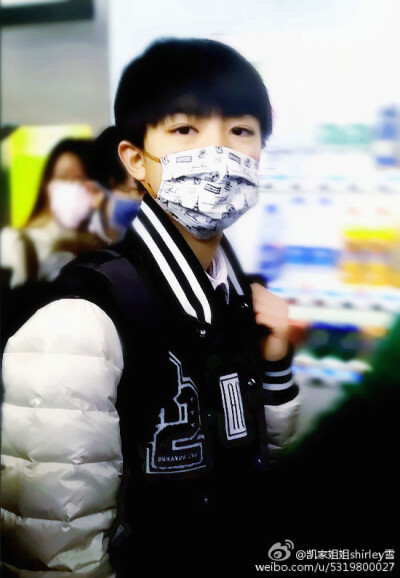 #王俊凯# #TFBOYS王俊凯# #TFBOYS# 150116北京至重庆 cr:凯家姐姐shirley雪