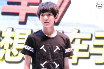 TFBOYS王源 140801 ChinaJoy动漫游戏展 cr：823