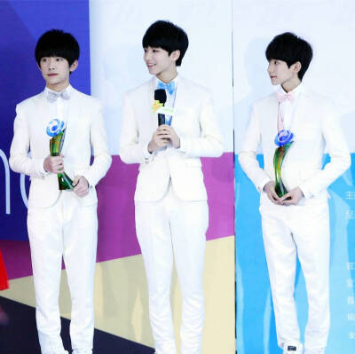 2015.3.30.第22届东方风云榜颁奖盛典王俊凯高清图片～