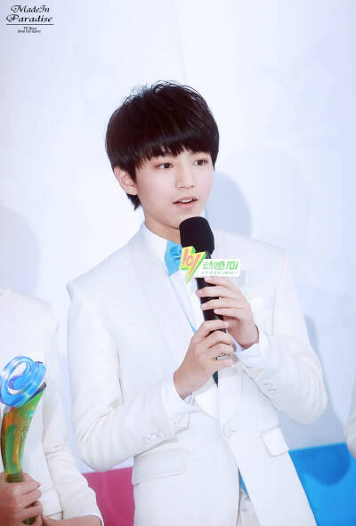 2015.3.30.第22届东方风云榜颁奖盛典王俊凯高清图片～