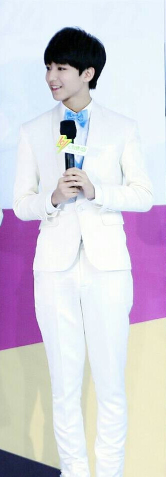 2015.3.30.第22届东方风云榜颁奖盛典王俊凯高清图片～