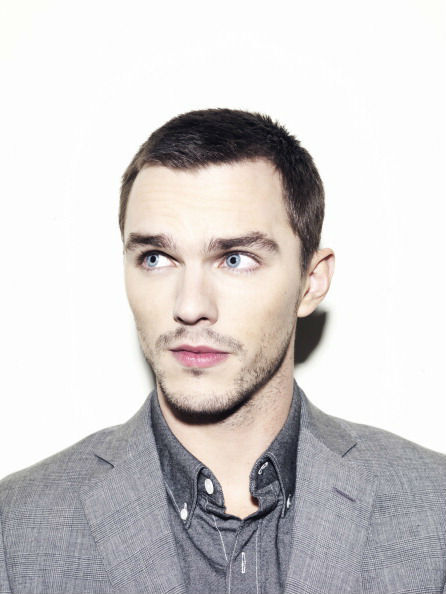 Nicholas Hoult 桌面 壁纸 头像 欧美 帅哥 男神