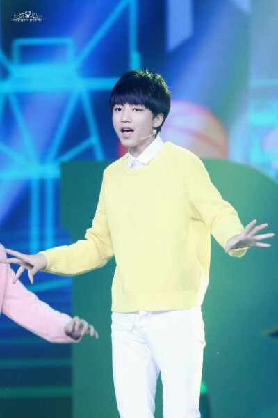 2015.3.30.第22届东方风云榜颁奖盛典王俊凯演出高清图片～