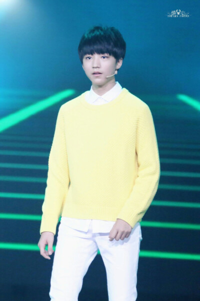 2015.3.30.第22届东方风云榜颁奖盛典王俊凯演出高清图片～