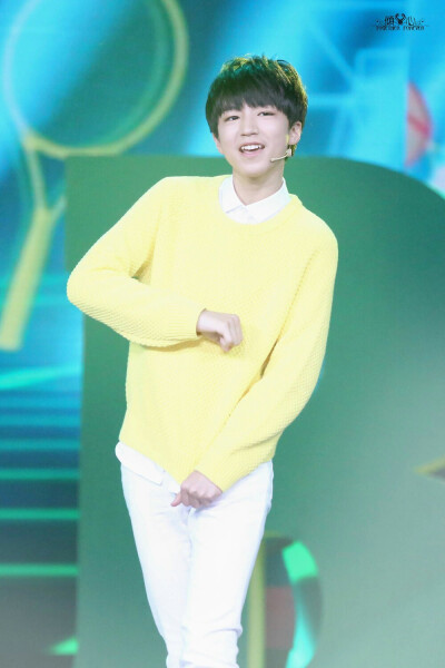 2015.3.30.第22届东方风云榜颁奖盛典王俊凯演出高清图片～