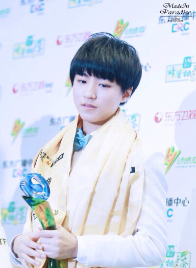 TFBOYS王俊凯。150330东方风云榜。王俊凯，帅到没朋友。「图片来源见水印」