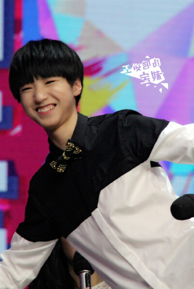 #王俊凯# #TFBOYS王俊凯# #tfboys# 150322快乐大本营录制 CR：王俊凯的宝妹