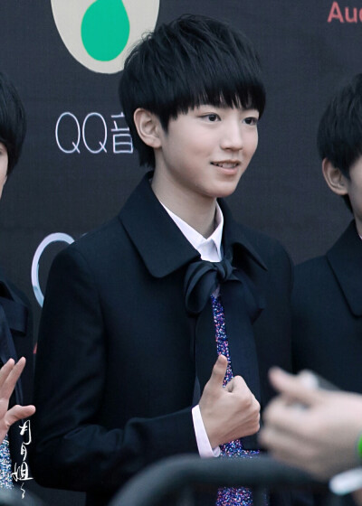 #王俊凯# #TFBOYS王俊凯# #tfboys# 150325QQ音乐年度盛典 CR：SuperZya_月月姐姐