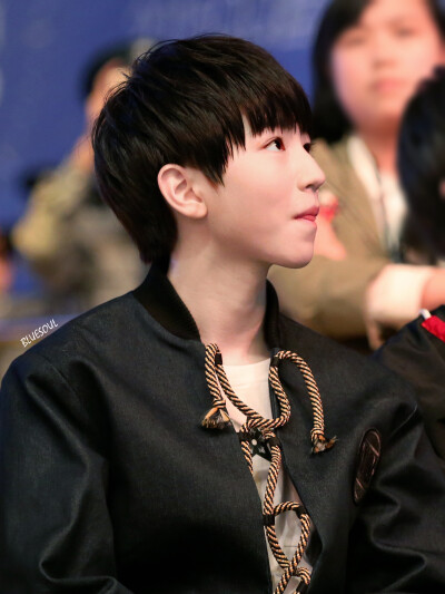 #王俊凯# #TFBOYS王俊凯# #tfboys# 150325QQ音乐年度盛典 CR：BlueSoul_921