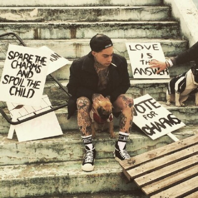 Daniel Snoeks，来自澳大利亚，生于1994年7月12日，纹身师，时装模特。