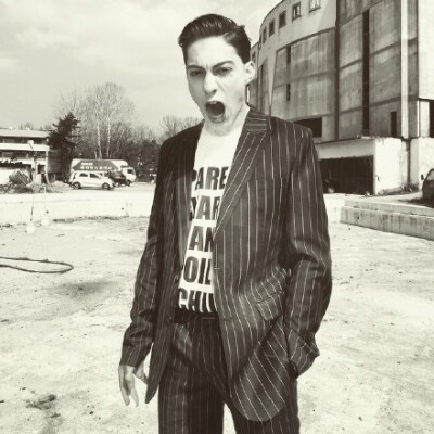 Daniel Snoeks，来自澳大利亚，生于1994年7月12日，纹身师，时装模特。