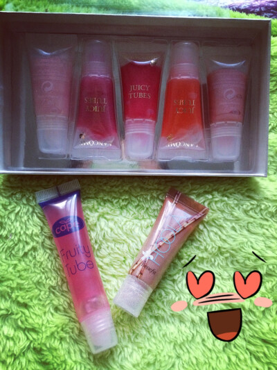 LANCOME（盒）、benefit、cape。