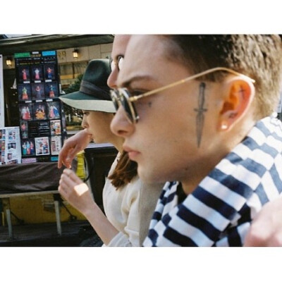 Daniel Snoeks，来自澳大利亚，生于1994年7月12日，纹身师，时装模特。