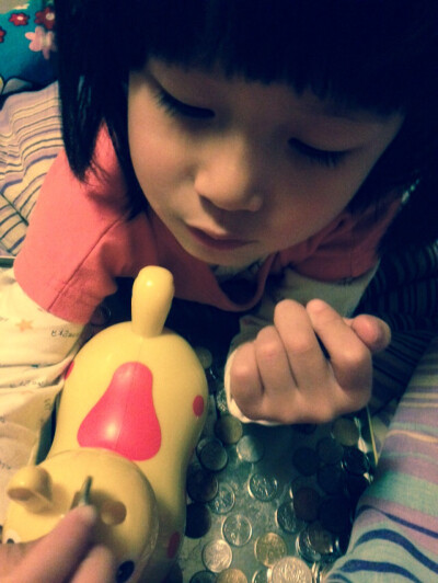 Show baby拿大硬币坐摇摇