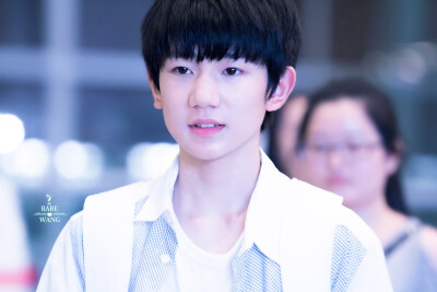 TFBOYS王源 140520-21 长沙返重庆 cr：2babeWang