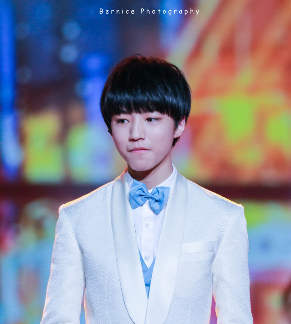 #王俊凯# #TFBOYS王俊凯# #TFBOS# 20150330东方风云榜 cr 吾家虎牙初长成