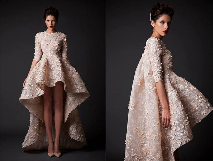 知名婚纱品牌 Krikor Jabotian 释出2015秋冬婚纱系列，设计师将这些耗时几百个工时手工造成的婚纱或礼裙划分为高级定制，结合现代3D立体打印和古典蕾丝刺绣，看上去既前卫又奢华。创作中除了自身钟情的女王般霸气璀璨，也集合了老东家仙女般唯美优雅，自然界生物衍生而来的立体装饰更是美不胜收！