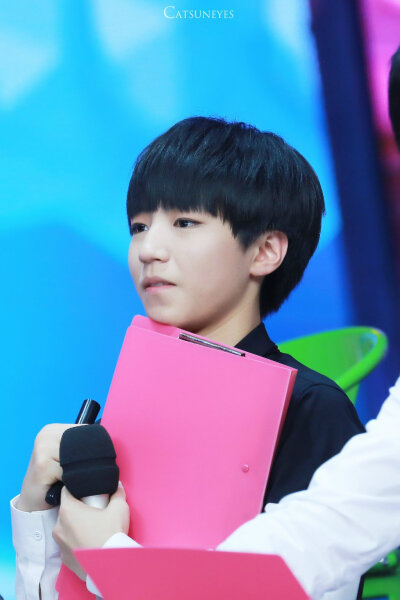 #王俊凯# #TFBOYS王俊凯# #TFBOYS# 20150322快本录制 cr logo