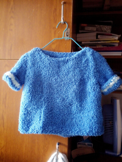 第一件编织衣服，可爱