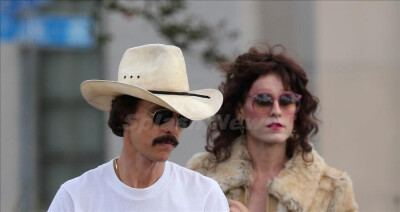 Quote/Jared Leto/Mattew McCaughey/Dallas Buyers Club 记者们十分好奇《达拉斯买家俱乐部》的两位主演马修和Jared关系如何，问“与Jared共事怎么样？” 然而马修回答：“不知道，从没见过他，我只见到了Rayon。” …