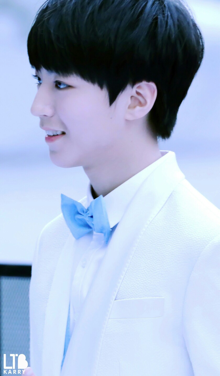 ＃TFBOYS＃＃TFBOYS王俊凯＃王俊凯 音乐风云榜 红毯那头的白马王子