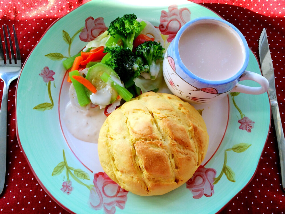 云南小厨娘技能之菠萝包+熟普洱奶茶