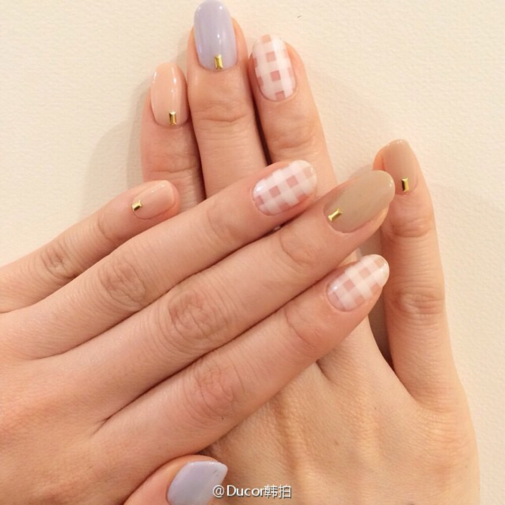 Nails 格子