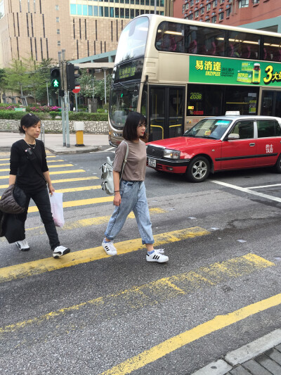 压马路了，香港真的适合街拍