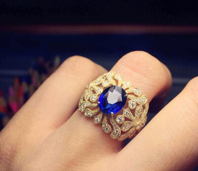 蓝宝石戒指～