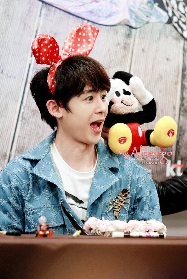 Nickhun。尼坤。小兔子好可爱╭(╯ε╰)╮