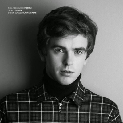 Freddie Highmore 桌面 壁纸 头像 欧美 帅哥 男神